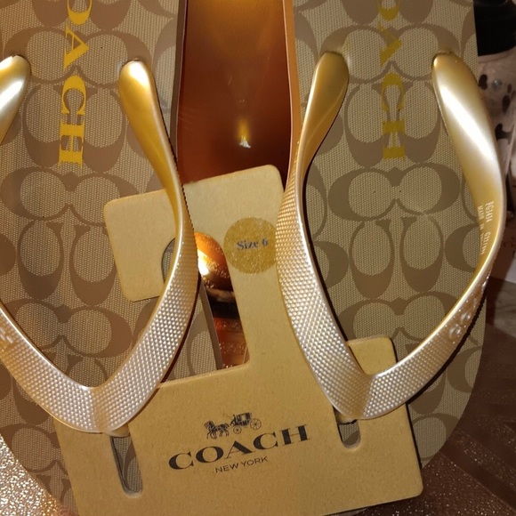 Women’s Coach Flip Flops - Picture 3 of 4